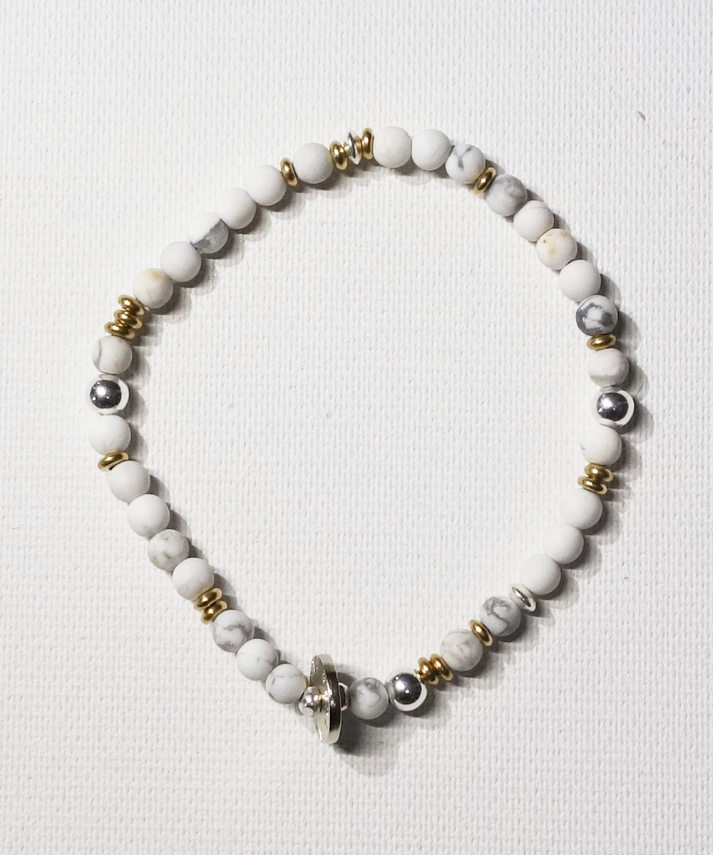フランスで人気！天然石 BAIA ブレスレットフーシャ Howlite White Shell／柔らかい光沢が上品 ホワイトシェル